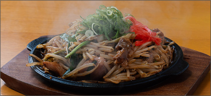 ホルモン鉄板焼き